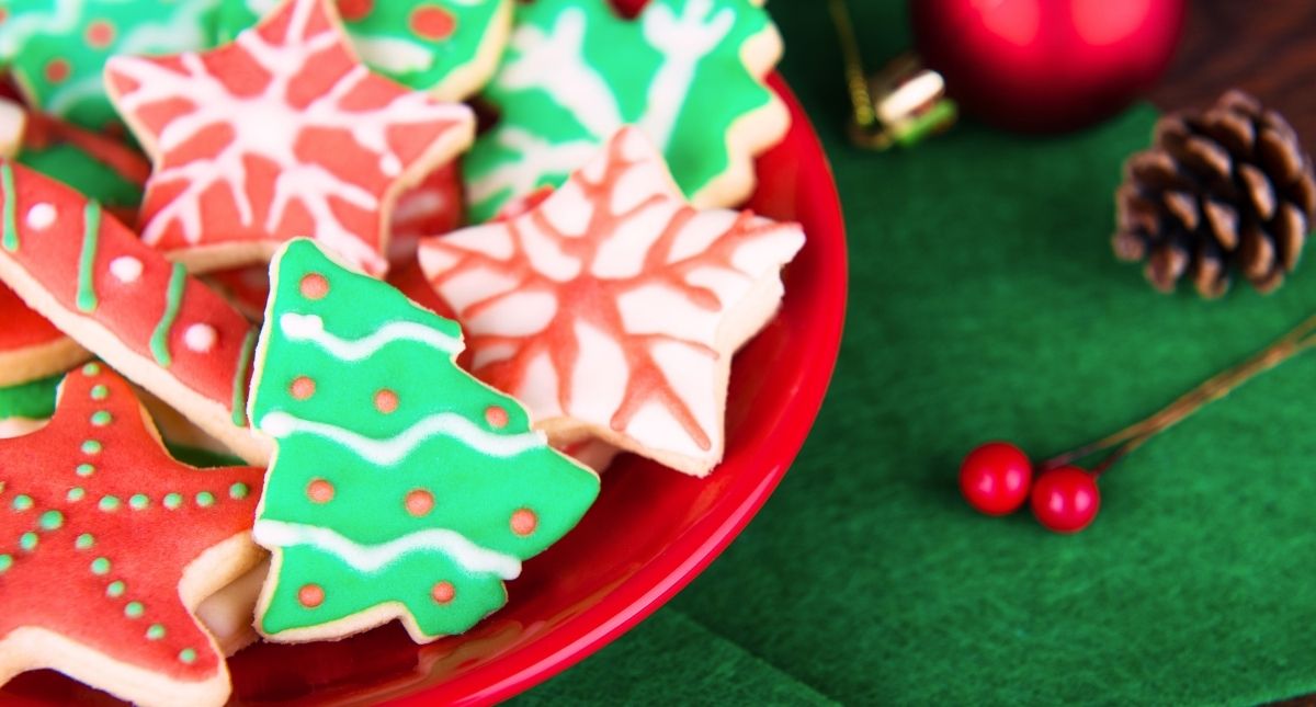 Biscuits de Noël aux Épices : Recette Facile à Faire en Famille